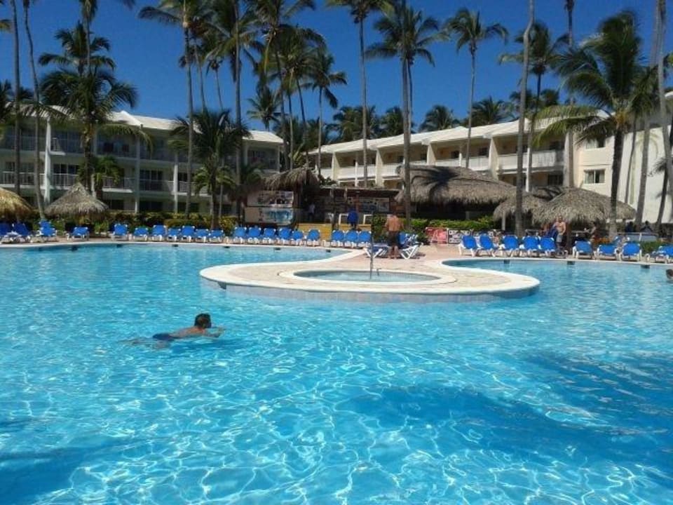 Blauer Himmel-blauer Pool Vik Hotel Arena Blanca & Cayena Beach