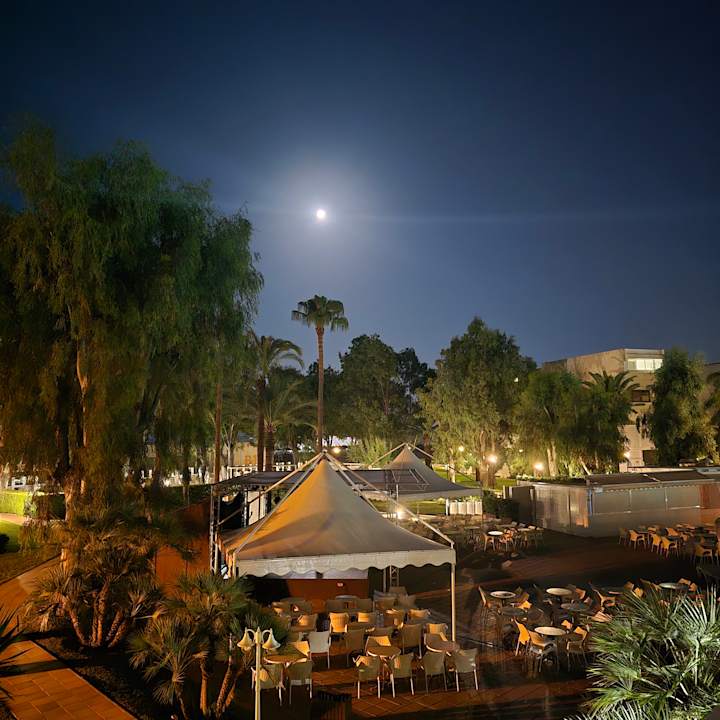 Außenansicht Iberostar Waves Ciudad Blanca