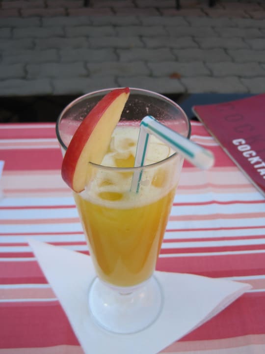 Ein Sommer Cocktail Schlössl Hotel Kindl