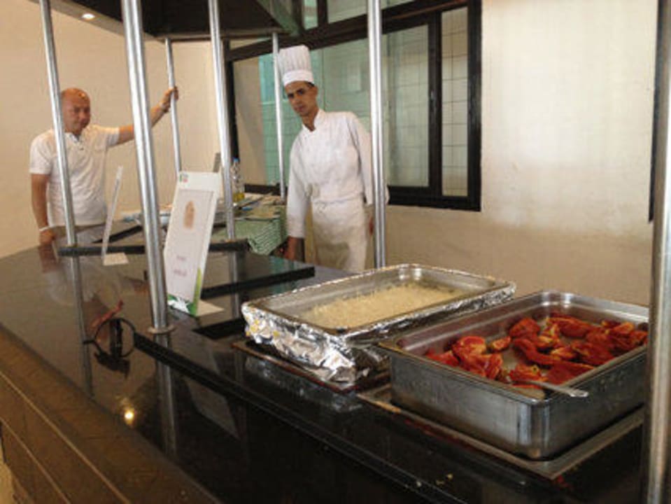Frühstück... mehr gabs nicht... Djerba Aqua Resort
