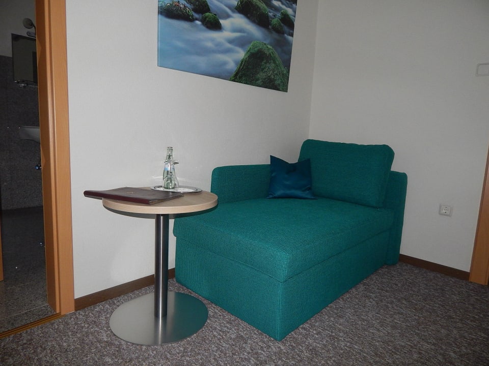 Neue Möbel Hotel-Lindenhof