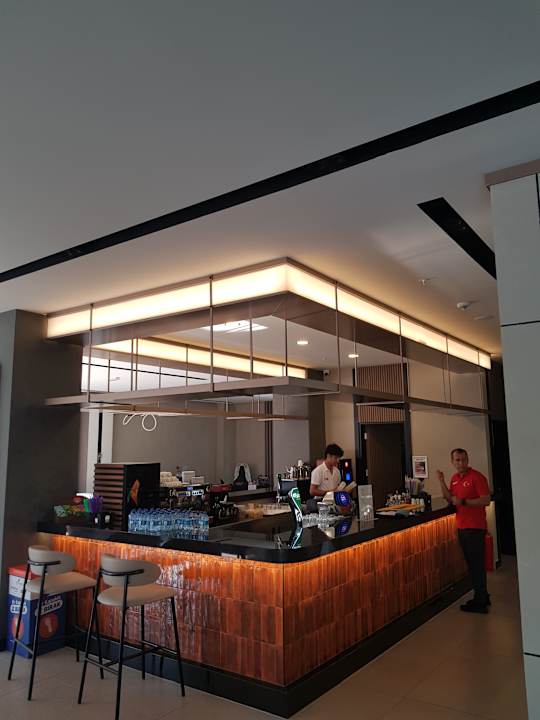 Lobby Side Breeze Hotel