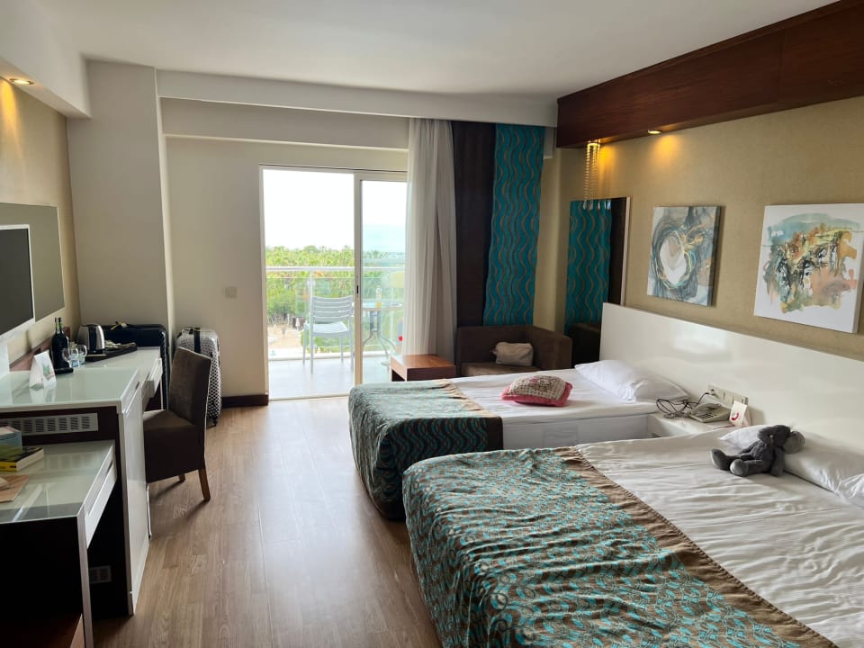 Zimmer Seaden Sea World Resort & Spa