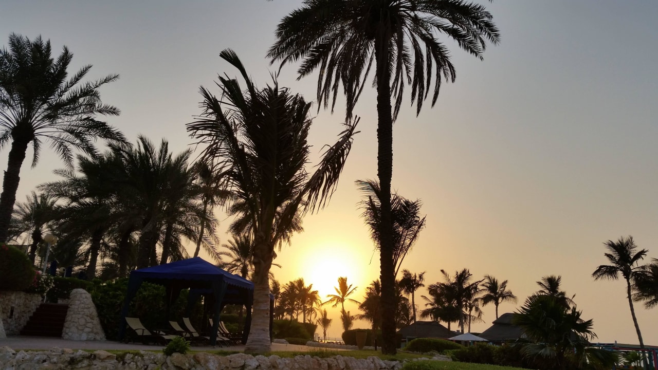 Sonnenuntergang JA Beach Hotel