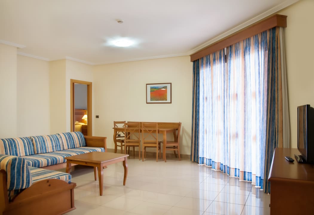 Zimmer Grand Muthu Golf Plaza Hotel & Spa