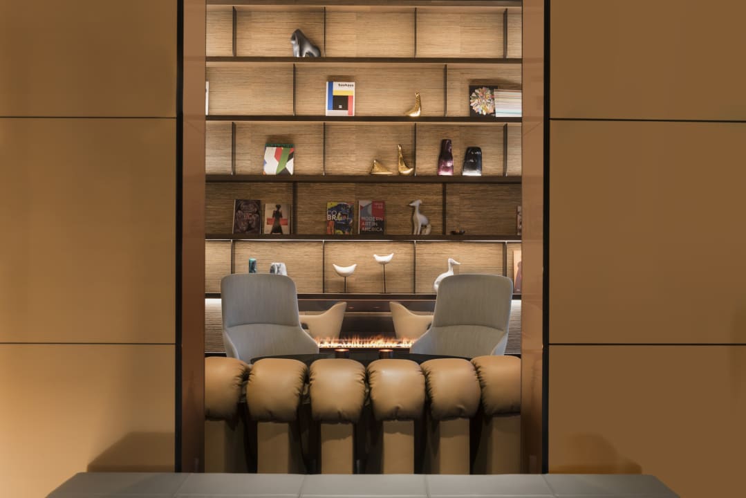 Lobby Adina Apartment Hotel Frankfurt Westend