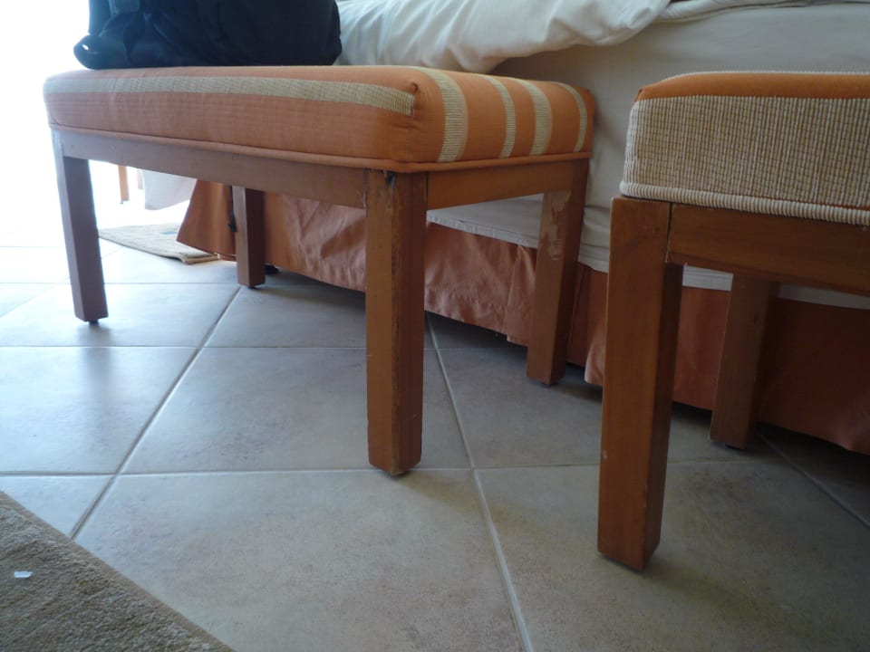 Junior Suite im Beach Hotel - kaputte Bank Cleopatra Luxury Resort Makadi Bay