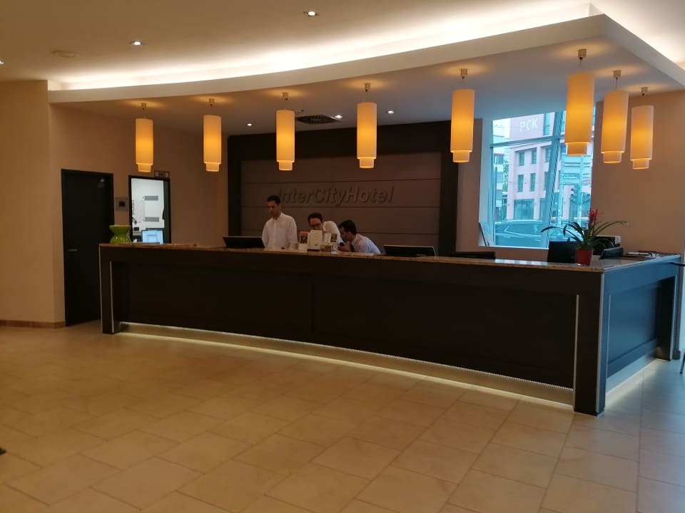 Lobby IntercityHotel Mainz