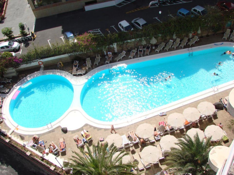 Der Pool Bull Escorial & Spa