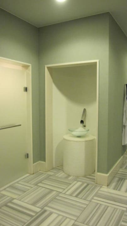 Eisspender im Saunabereich Ramada Plaza by Wyndham Antalya