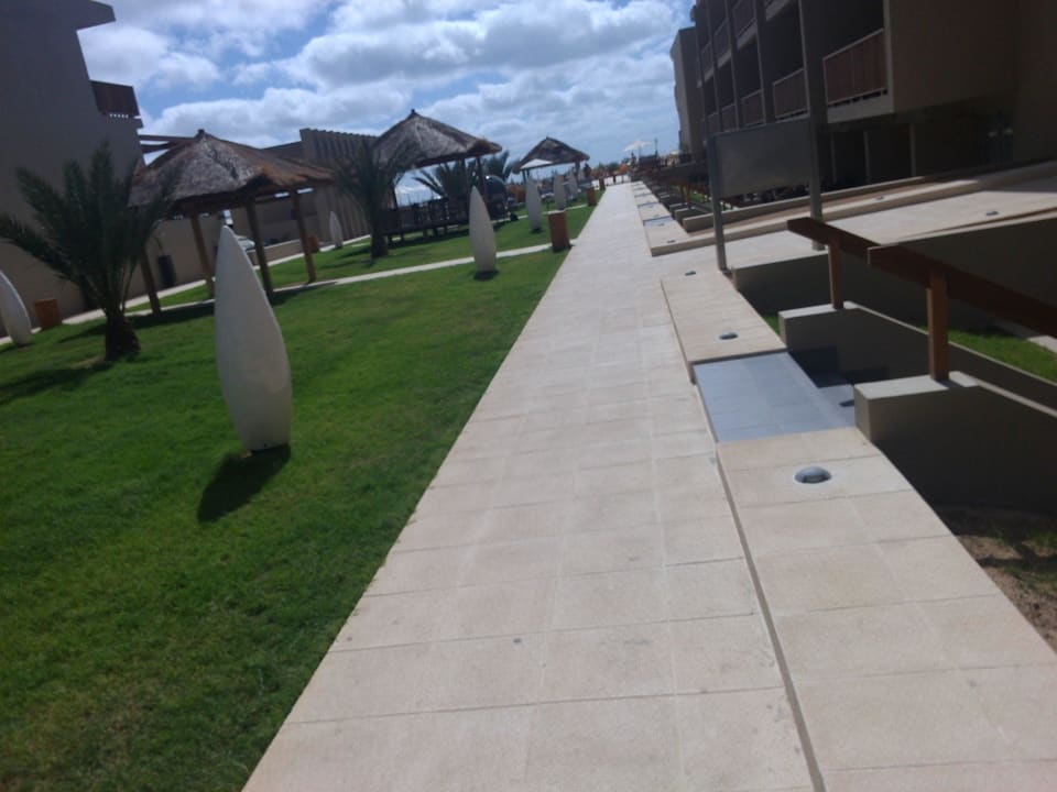 Weg zum Pool Oasis Salinas Sea