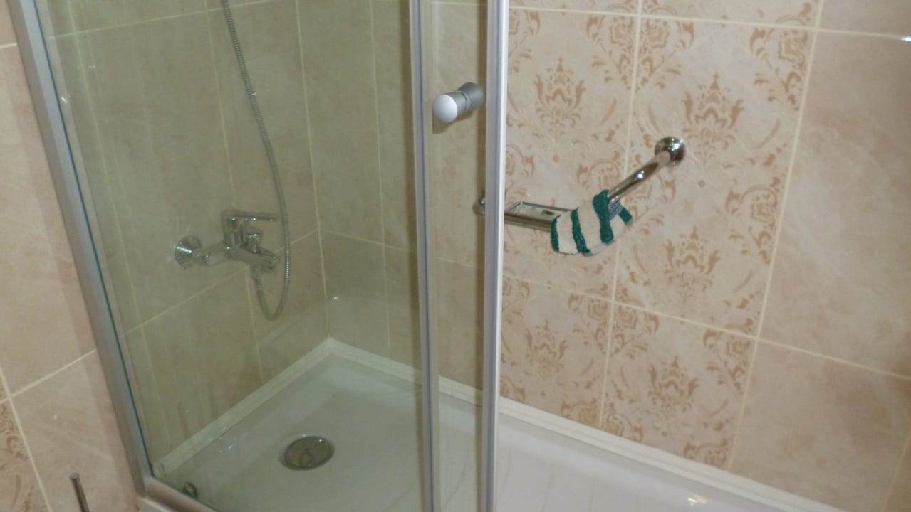 Dusche,schöne Fliesen VONRESORT Golden Coast