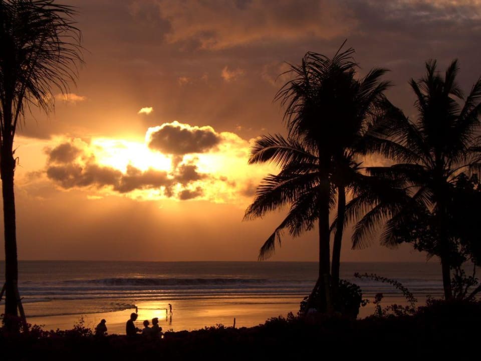 Sonnenuntergang Bali Mandira Beach Resort & Spa