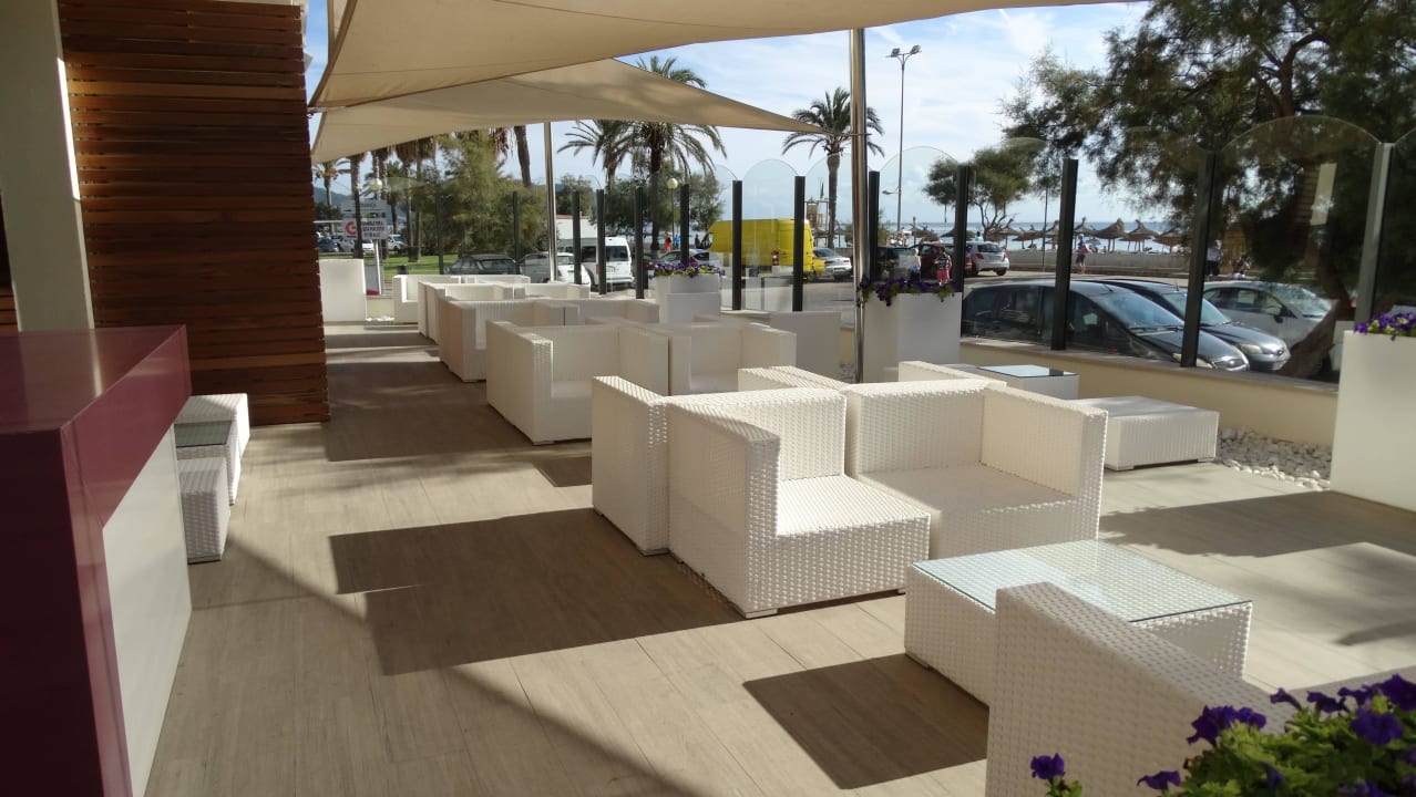 Die 2./öffentliche Bar CM Castell de Mar