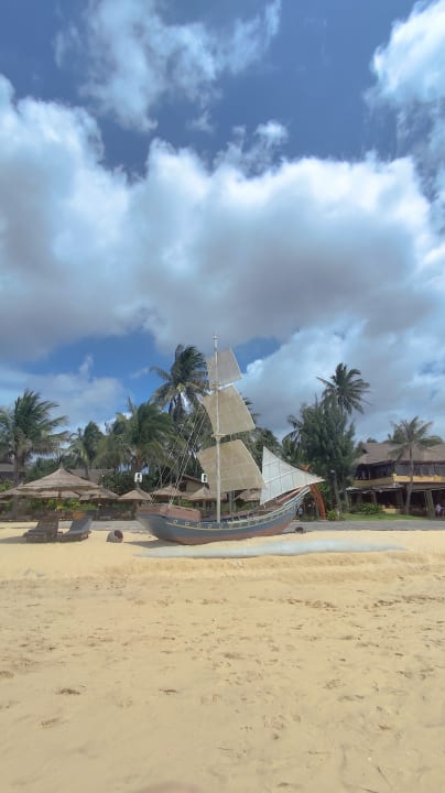 Strand Bamboo Village Beach Resort & Spa