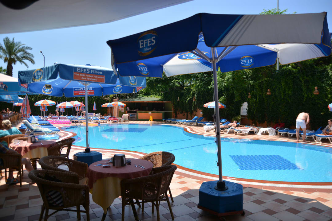 Pool Hotel Kleopatra Dreams Beach