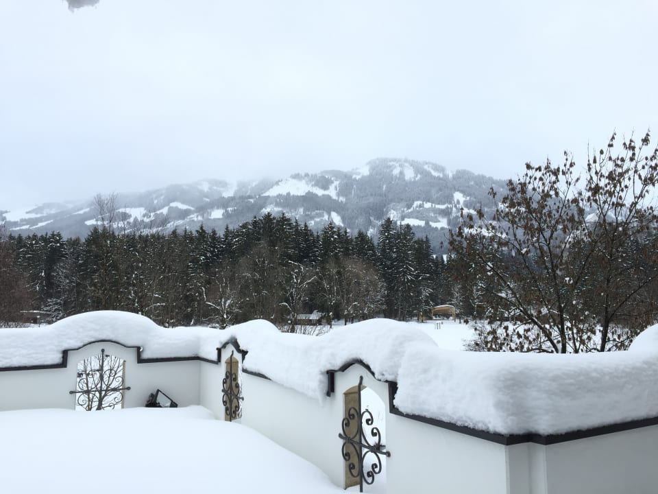 Außenansicht Parkhotel Burgmühle