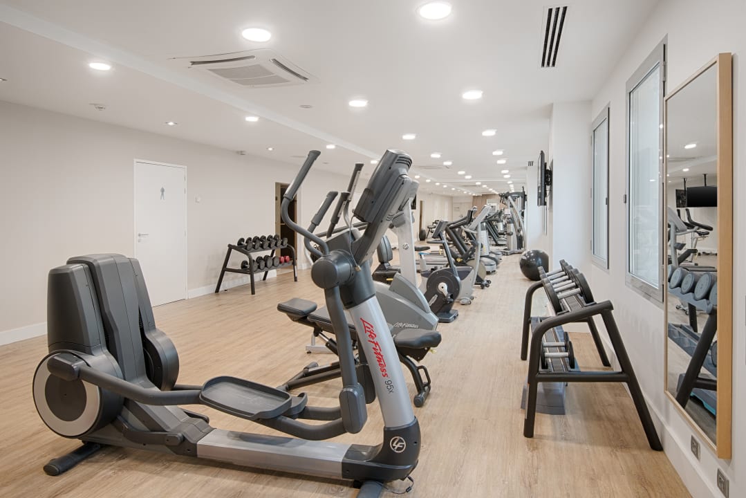 Sport & Freizeit NH Lyon Airport