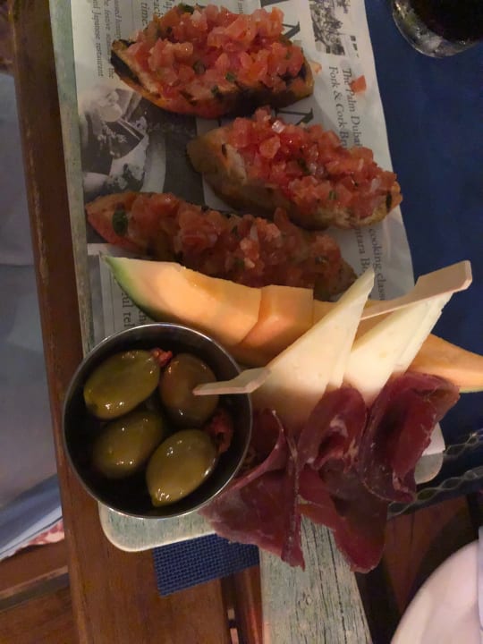 Bruschetta im Beach House Anantara The Palm Dubai Resort