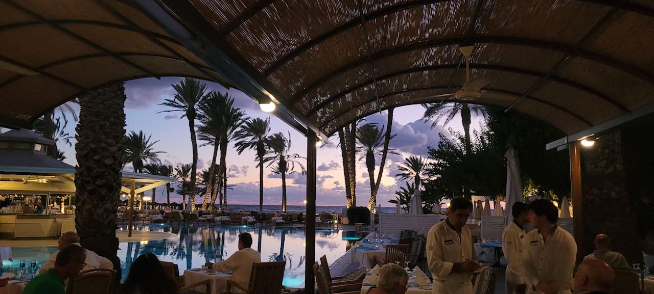 Pool TUI BLUE Pioneer Beach