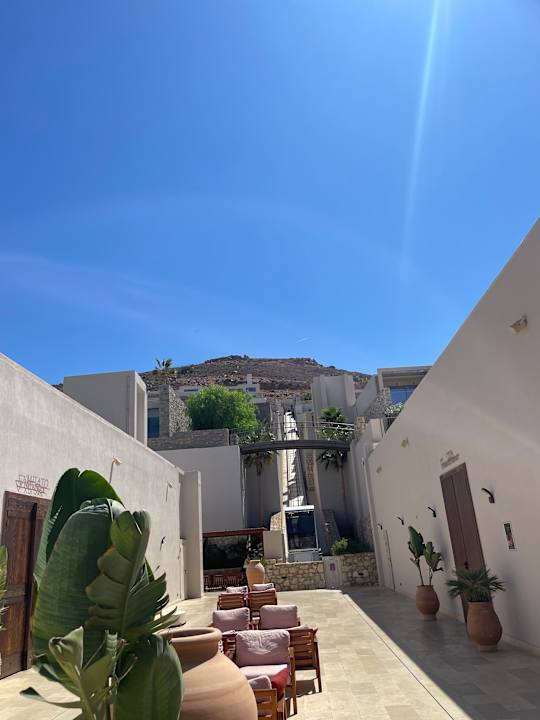 Außenansicht The Royal Senses Resort, Curio Collection by Hilton