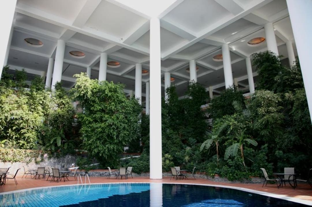 Innenpool Hotel Pine Bay Holiday Resort