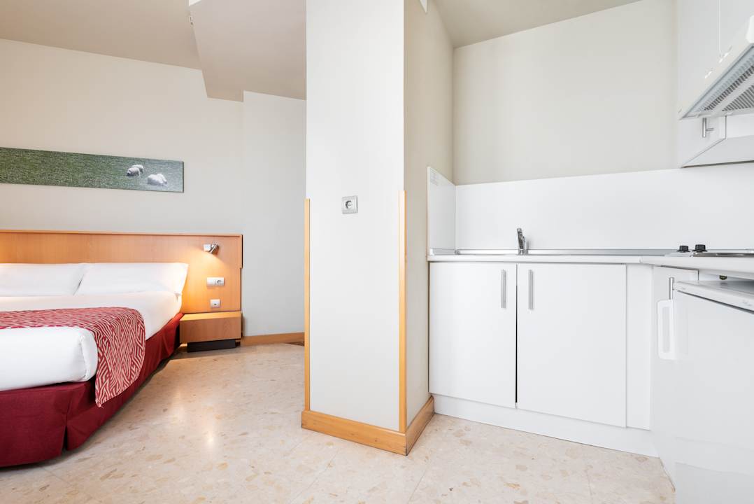 Zimmer Aparthotel Exe Campus San Mamés