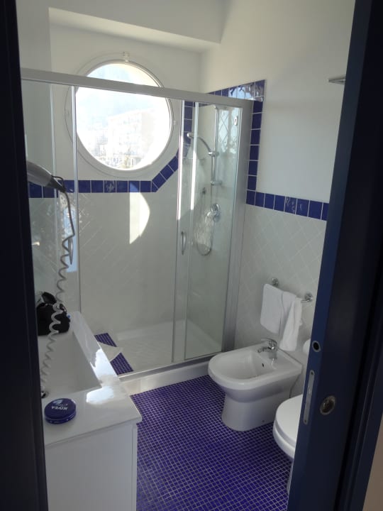 Bad Astro Suite Hotel