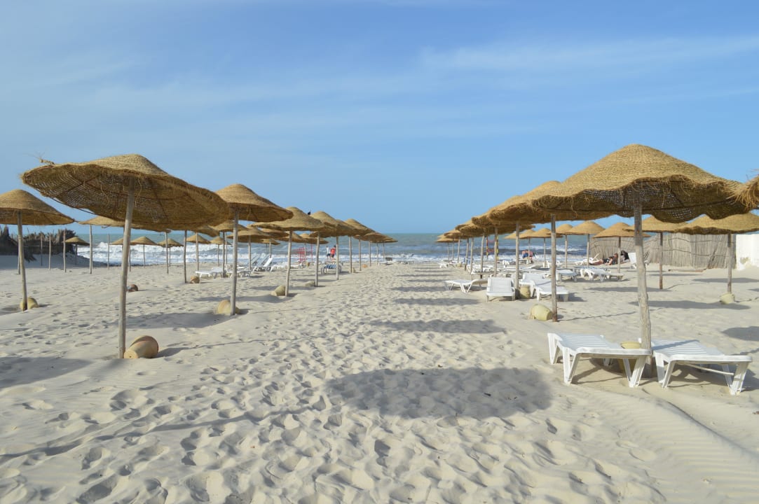 Liegen dreckig und kaputt Djerba Sun Beach Hotel & Spa