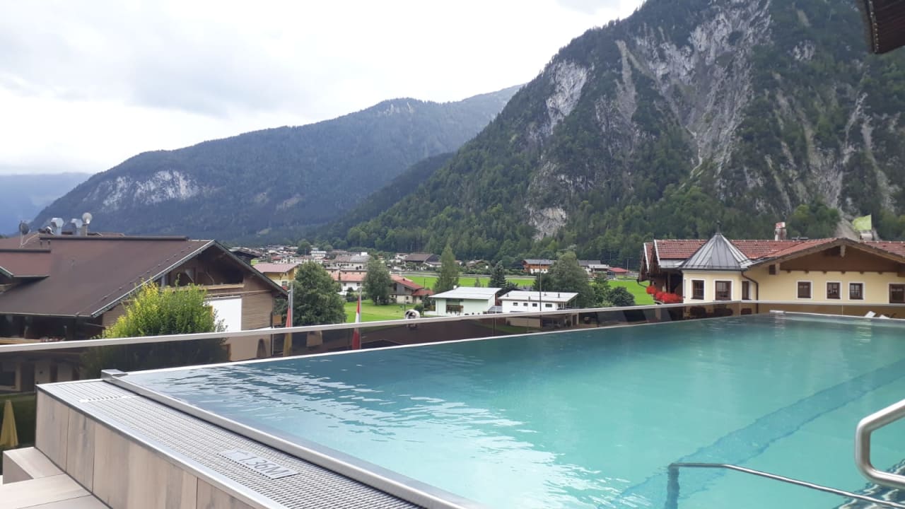 Pool Wellnessresort Vier Jahreszeiten