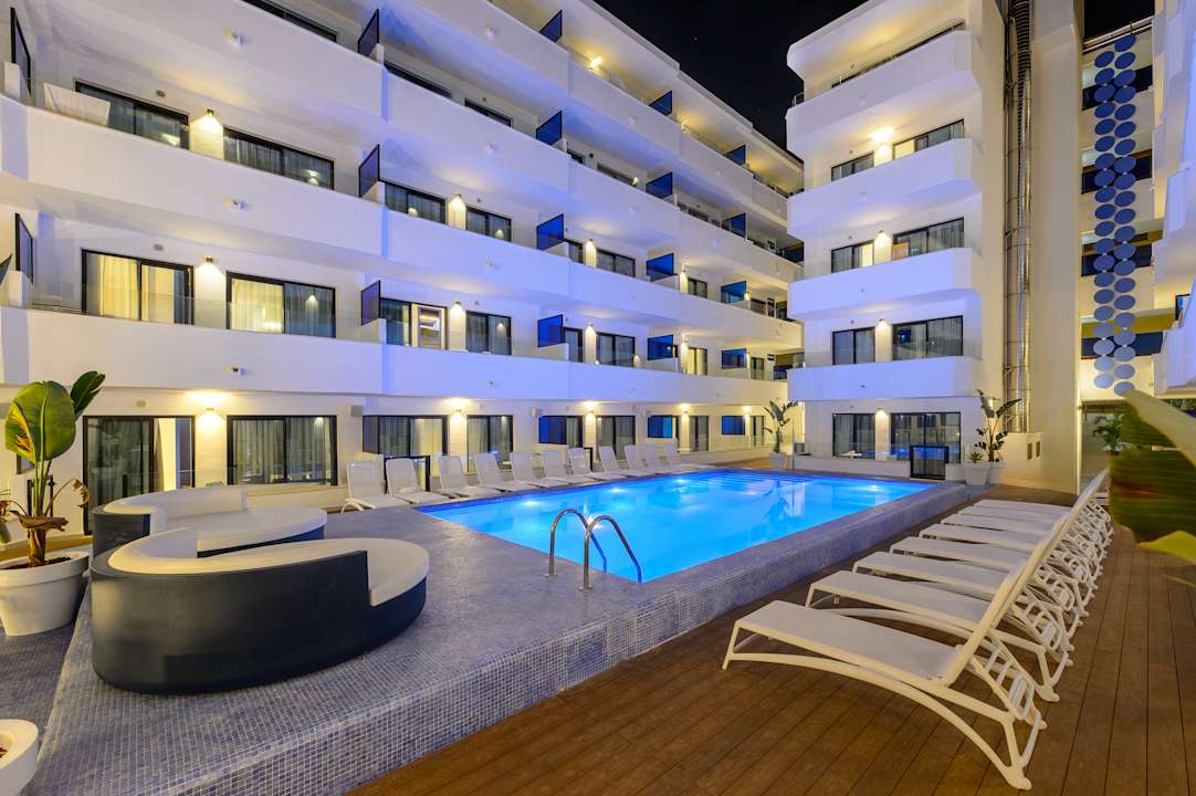 Pool Apartamentos Vibra Jabeque Blue