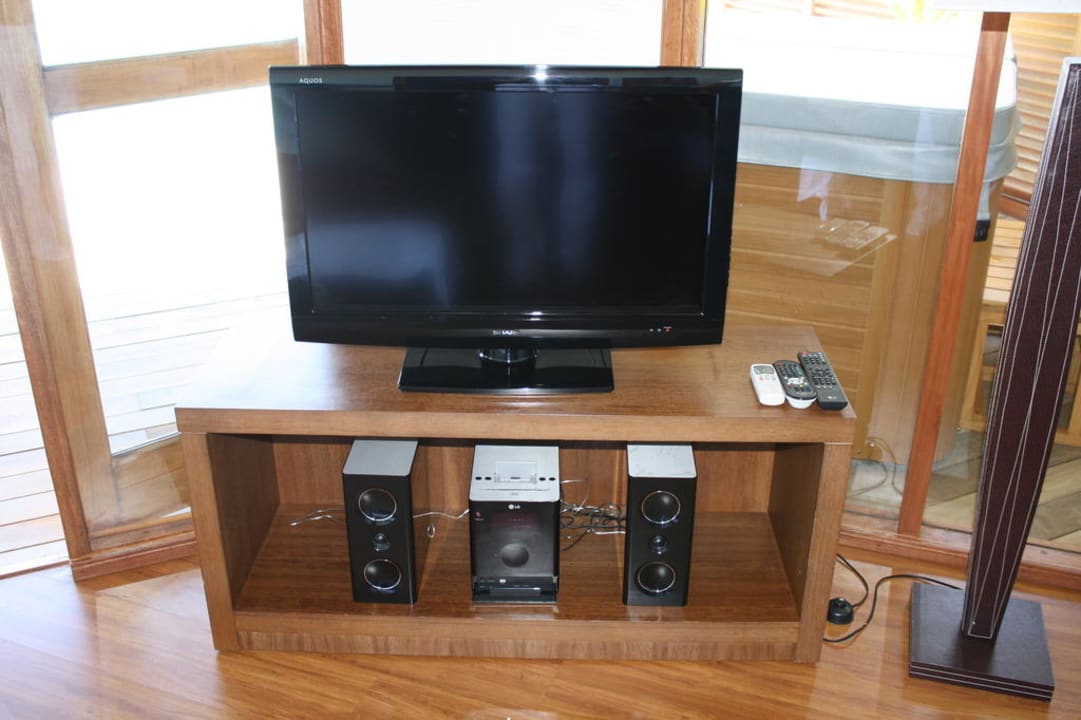 TV mit Musikanlage Kuramathi Maldives