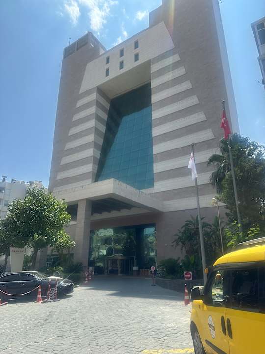 Außenansicht Ramada Plaza by Wyndham Antalya