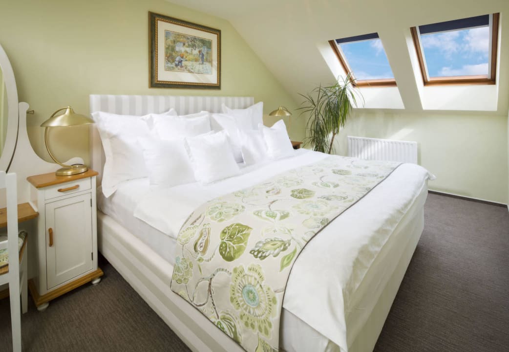 Attic Suite Phantasia Hotel Julian