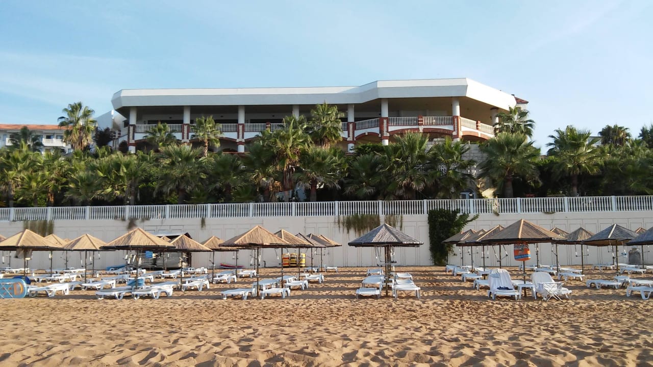 Morgens am Strand Hotel Defne Dream