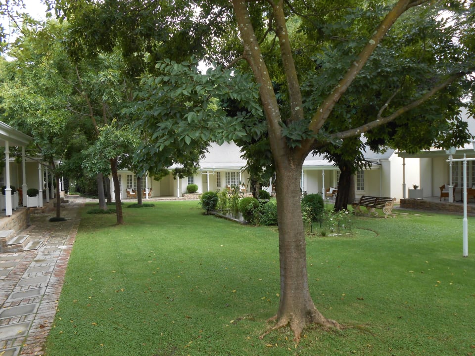 Innenhof der Zimmerhäuser Hotel Rosenhof Country House