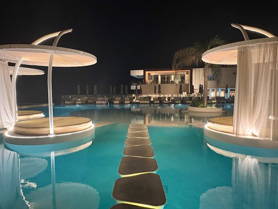 Pool Enorme Santanna Island