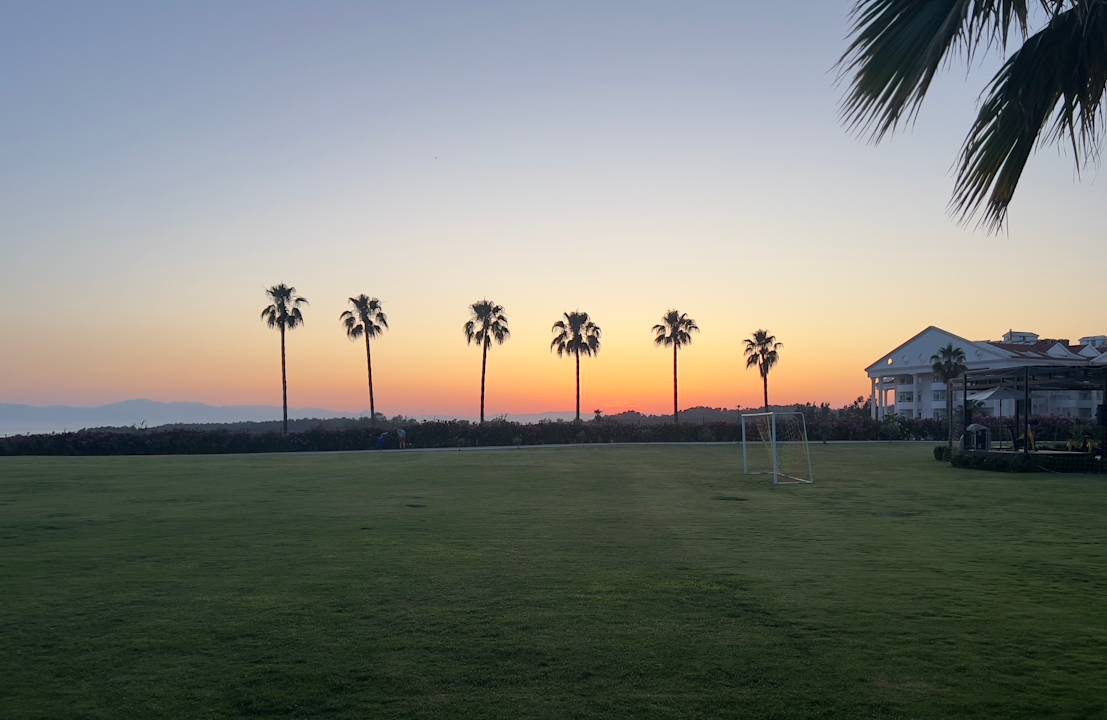 Strand Jacaranda Luxury Resort