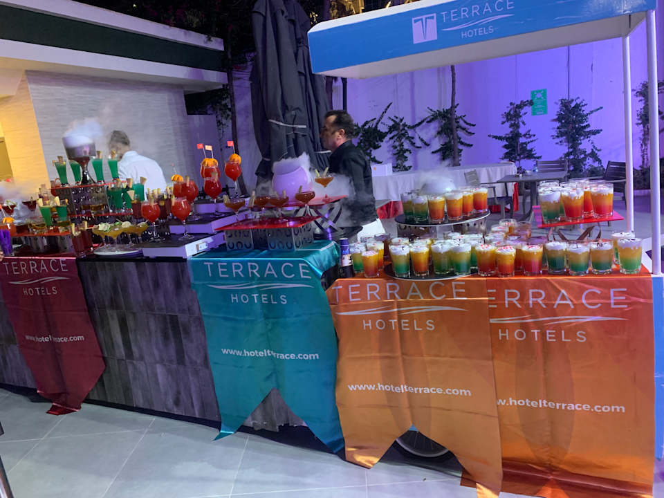 Gastro Terrace Elite Resort