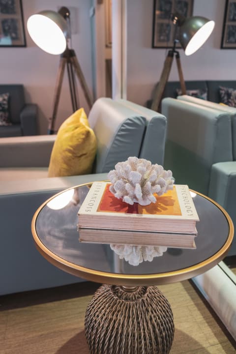 Lobby Park Lane Boutique Aparthotel