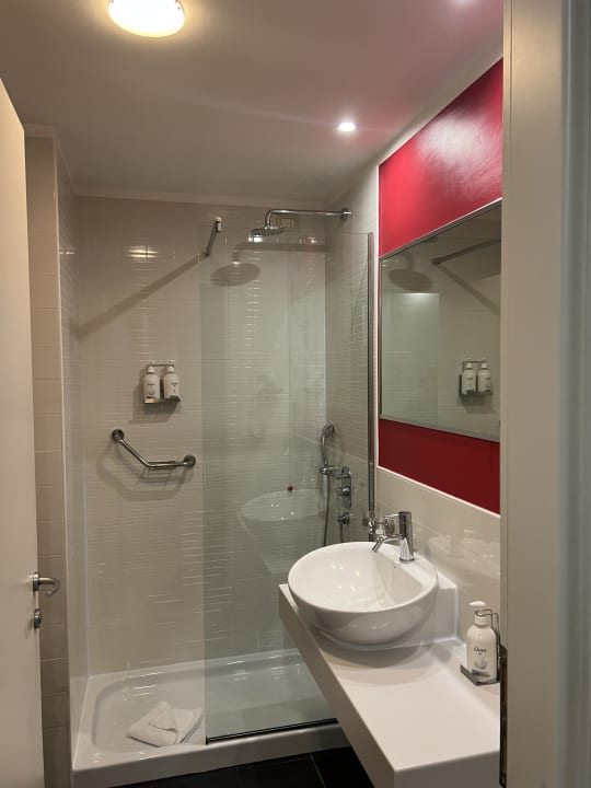 Zimmer Hotel Holiday Inn Genoa City