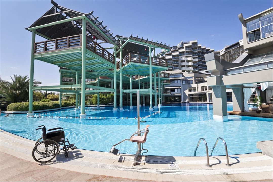 Pool Limak Lara Deluxe Hotel & Resort