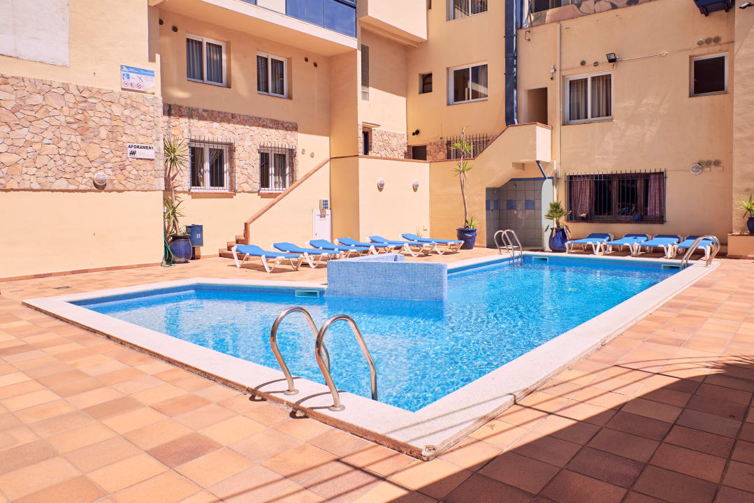 Pool Hotel Caribe Youth Only