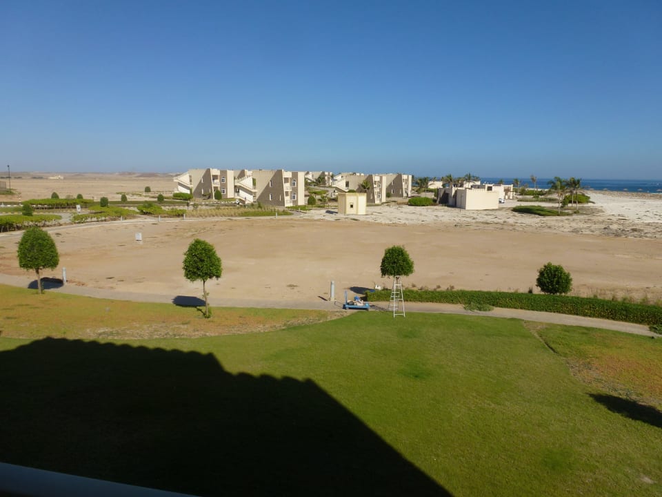 Landseite Wyndham Garden Salalah Mirbat