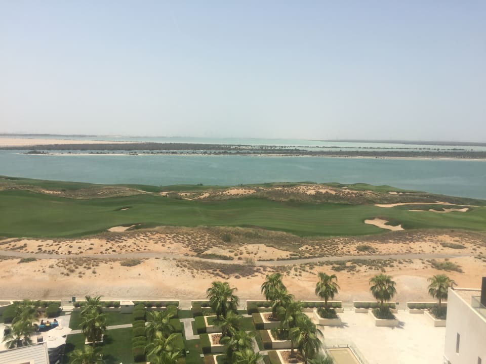 Ausblick Crowne Plaza Hotel Yas Island