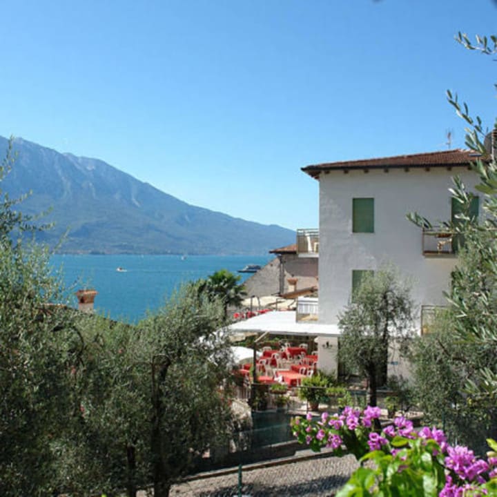 Esterno Hotel Augusta Garnì Hotel Augusta