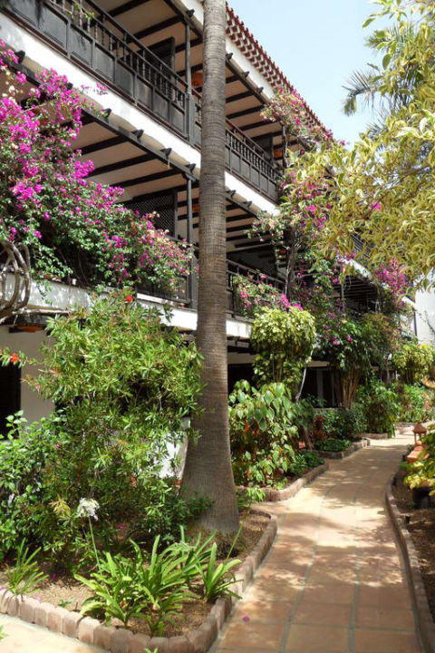 Garten Hotel Parque Tropical
