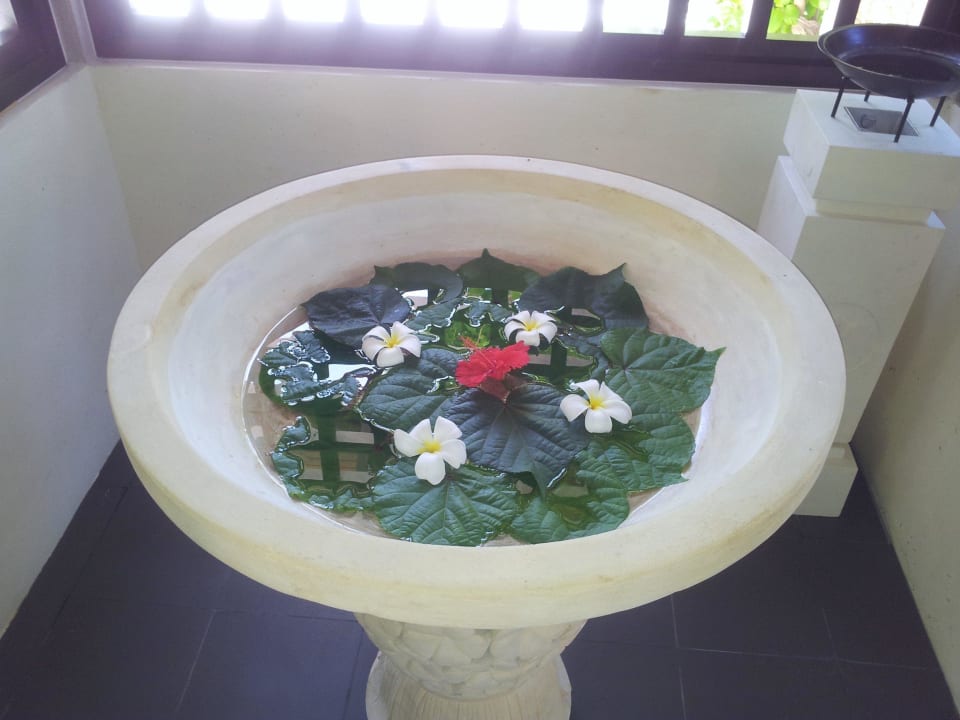Eingang Spa Atmosphere Kanifushi Maldives