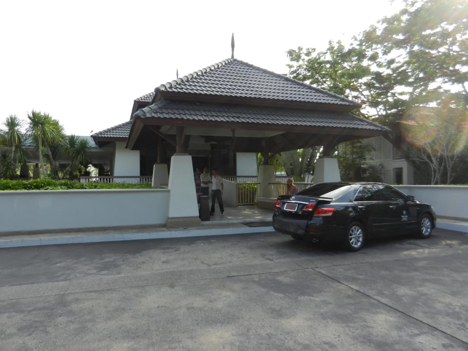 Eingang Dusit Thani Krabi Beach Resort