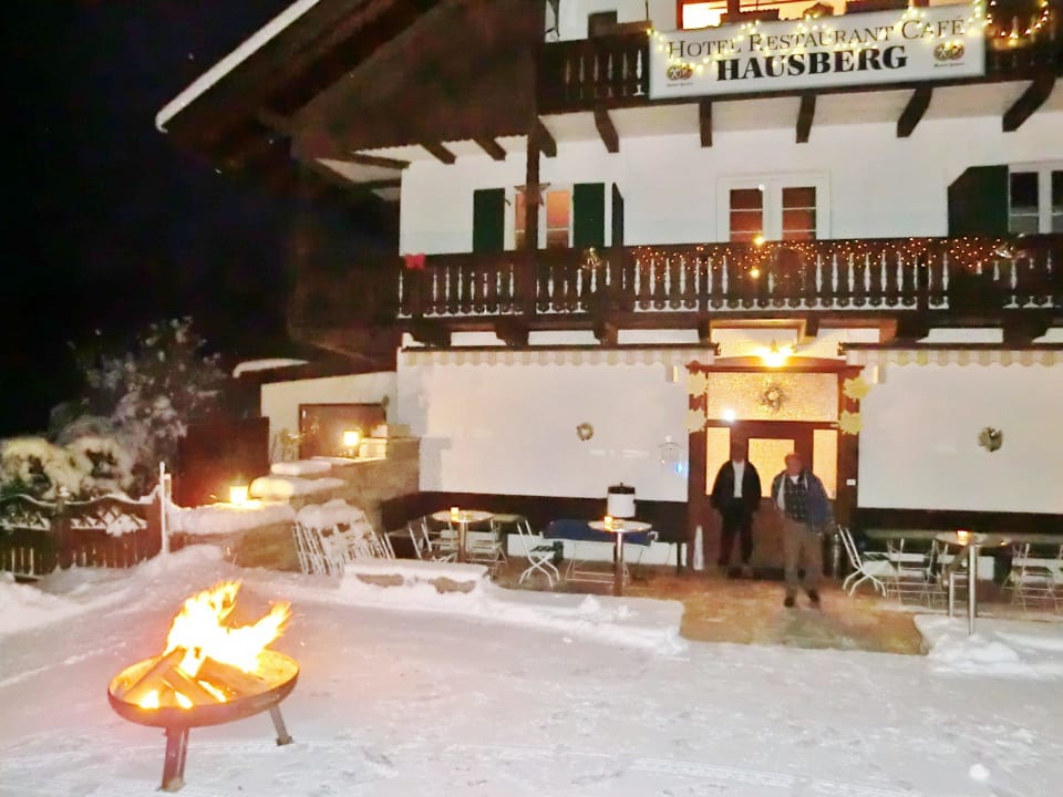 Im Winter am Abend Hotel Hausberg